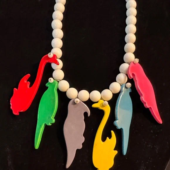 Tatty Devine Colorful bird parrot Pendant Necklace - Picture 4 of 5